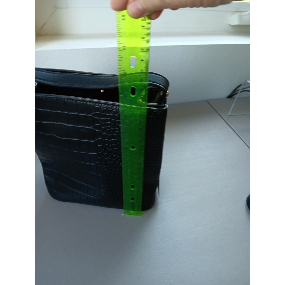 AOT Crossbody Handbag Bucket Purse  NEW Black Alligator Vegan Capsule Minimalist - Picture 8 of 9